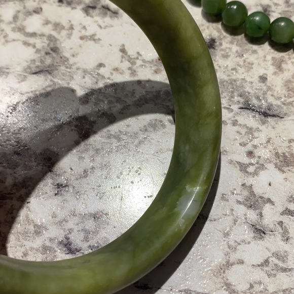 Authentic Jade Bangle Bundle - Picture 2 of 9